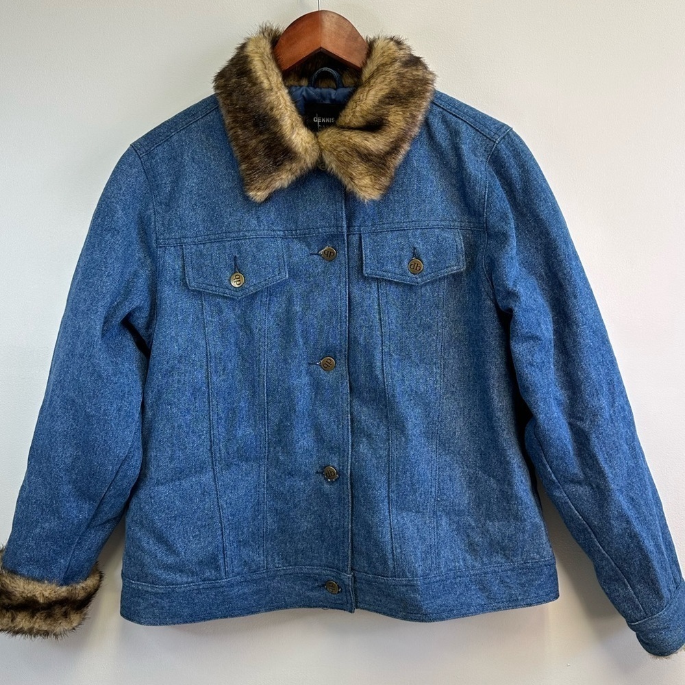 DENNIS Basso Women’s Blue Denim Jacket Fur Collar Size Medium
